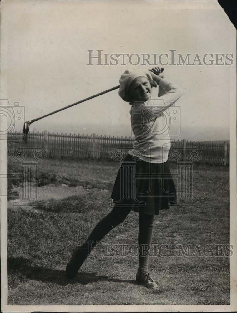 1922 Press Photo Peggy Pullen at girls golf tournament at North Foreland - Historic Images