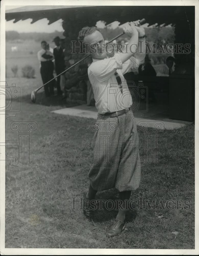 1928 Press Photo golfer Bill Hunter driving on the course - net30180 - Historic Images
