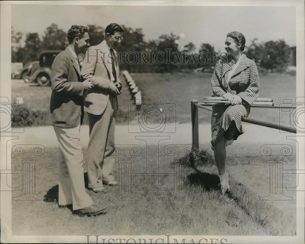 1935 Press Photo Jane Sharp. Lairo Watt, Hal Surface at North & South golf NC - Historic Images