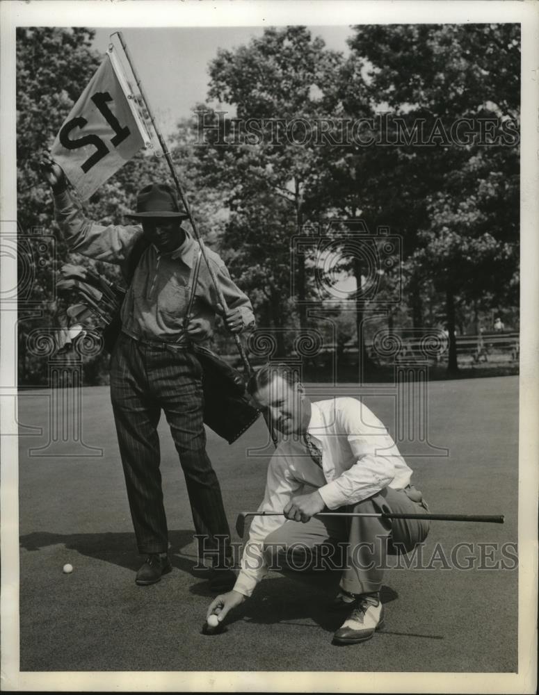 1942 Press Photo John Kinder at PGA tournament Atlantic City NJ - net30509 - Historic Images