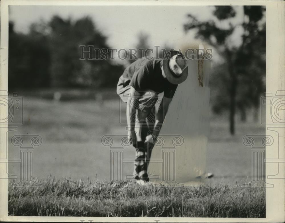 1940 Press Photo Golfer Chick Harbert on a tournament course - net31077 - Historic Images