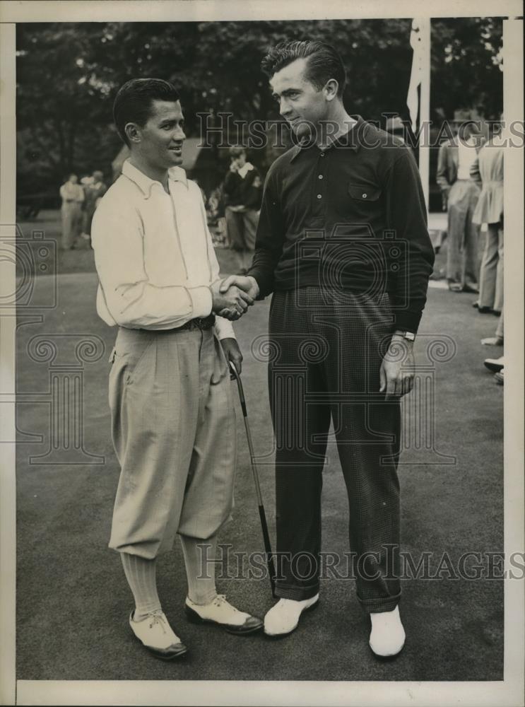 1936 Press Photo Golfers Reynolds Smith and Bill Holt, Jr pose after match - Historic Images
