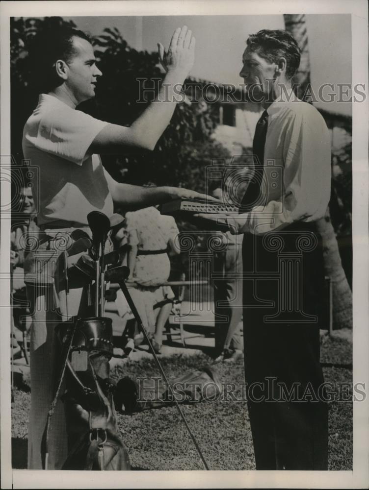 1937 Press Photo Golfer H.B. Rust swears he won't carry too many clubs - Historic Images