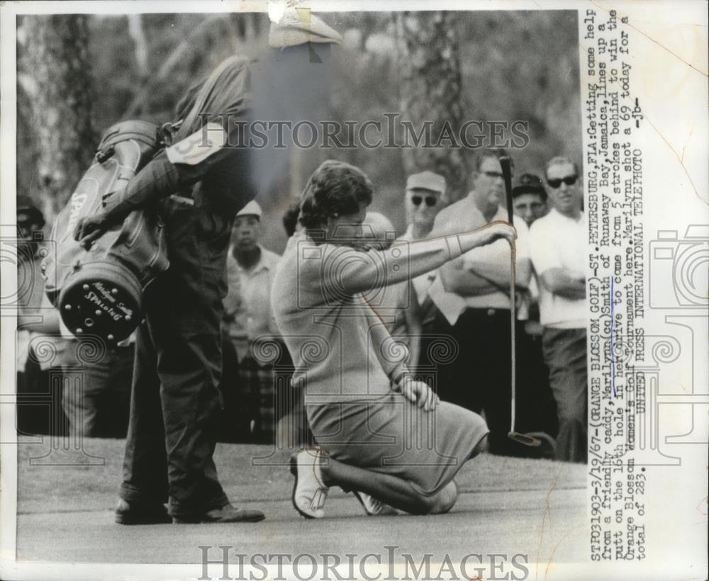 1967 Press Photo Marilyn Smith at golf at St Petersburg Florida tournament - Historic Images