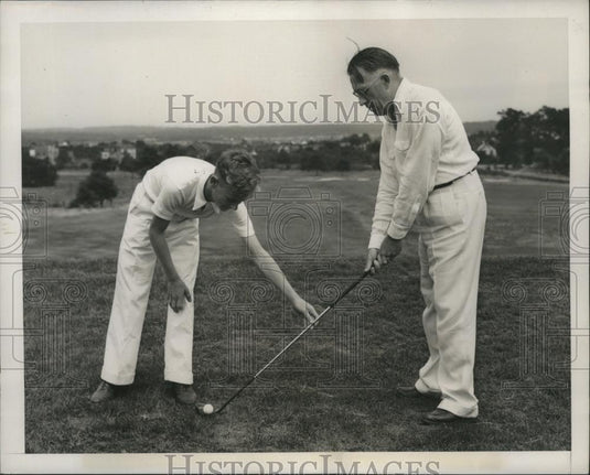 1939 Press Photo Caddy Bobby Koehler, Clinton Russel blind golfer at a course - Historic Images