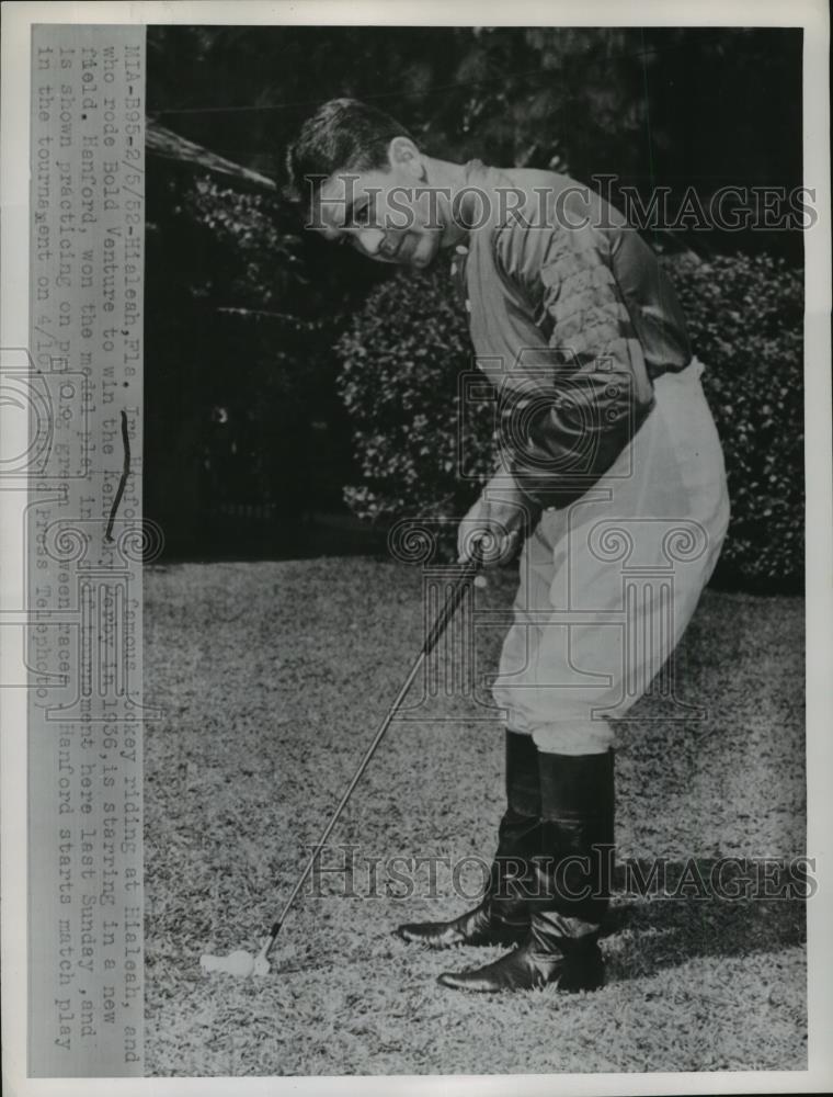 1952 Press Photo Jockey Ira Hanford at golf at Hialeah Florida - net33198 - Historic Images