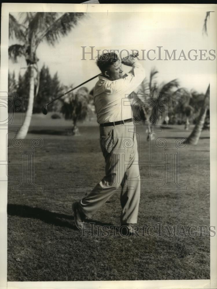 1935 Press Photo TE Tubby Price at Florida golf tournament at Miami - net33209 - Historic Images