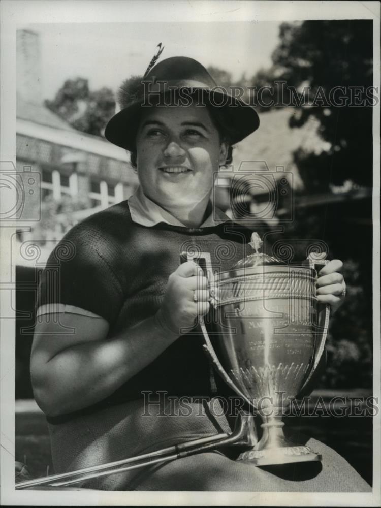 1939 Press Photo Dorothy Traung wins Berthellyn Cup golf Huntingdon Valley PA - Historic Images