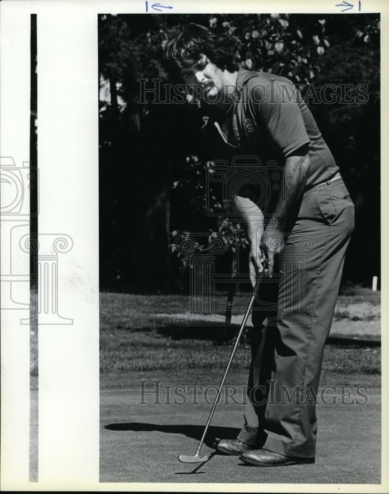 1983 Press Photo Bill Malley shot a 3-under-par 68 for the qualifying lead - Historic Images