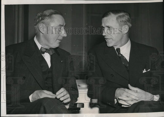 1937 Press Photo. Coachs Frncis Schmidt of Ohio St & Clark Shaughnessy of Chicag - Historic Images