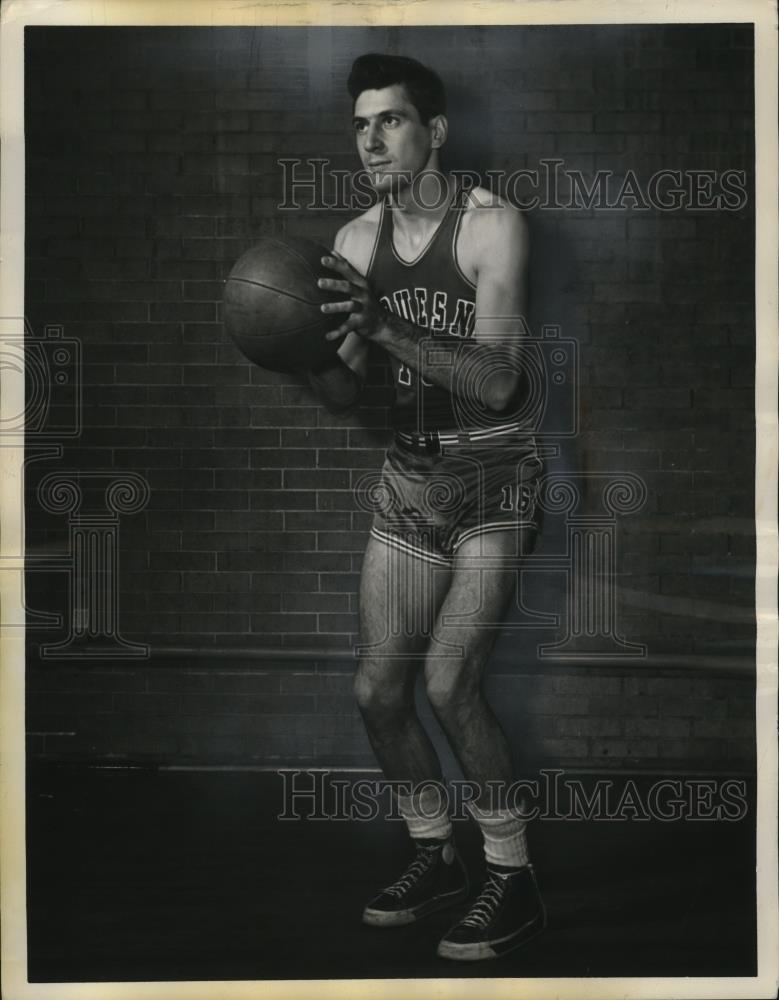 1950 Press Photo Duquesne senior basketball guard Steve Skendrovich - net31548 - Historic Images