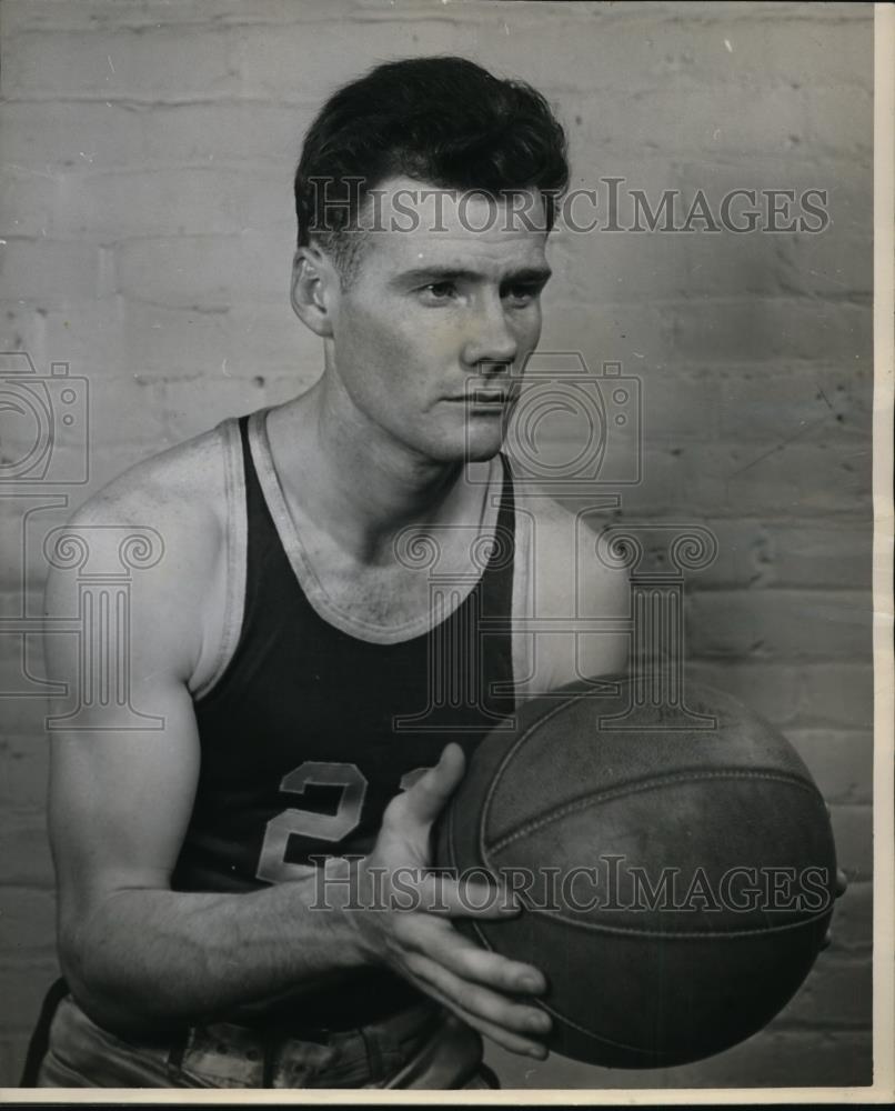 1947 Press Photo Whitman College Missionaries basketball player Russ Hobbs - Historic Images