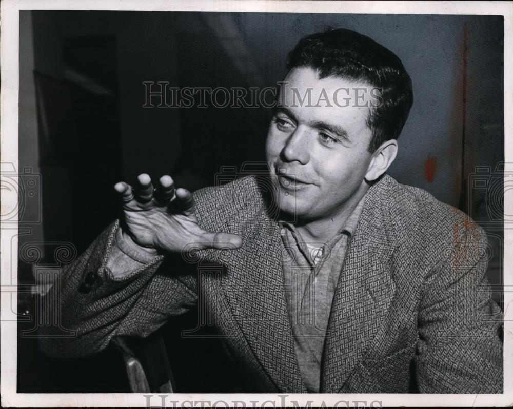 1956 Press Photo Tommy O&#39;Connell of Cleveland Browns - nef37191 - Historic Images