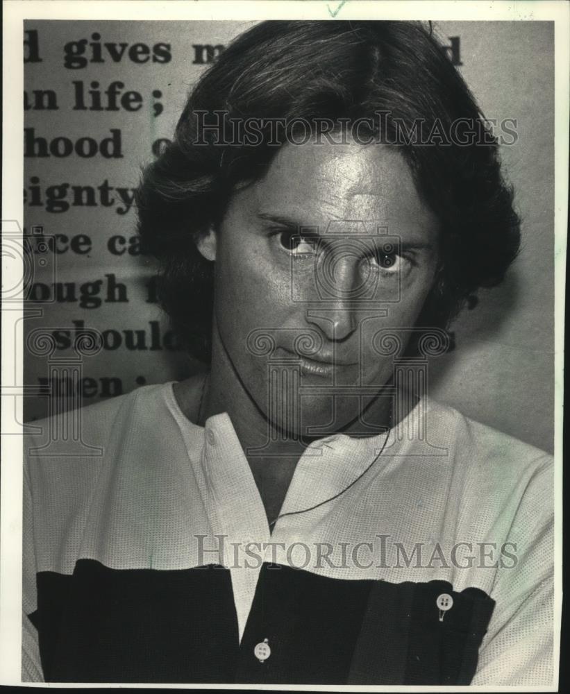 1988 Press Photo Bruce Jenner, Olympic decathlon hero - mja48236 - Historic Images