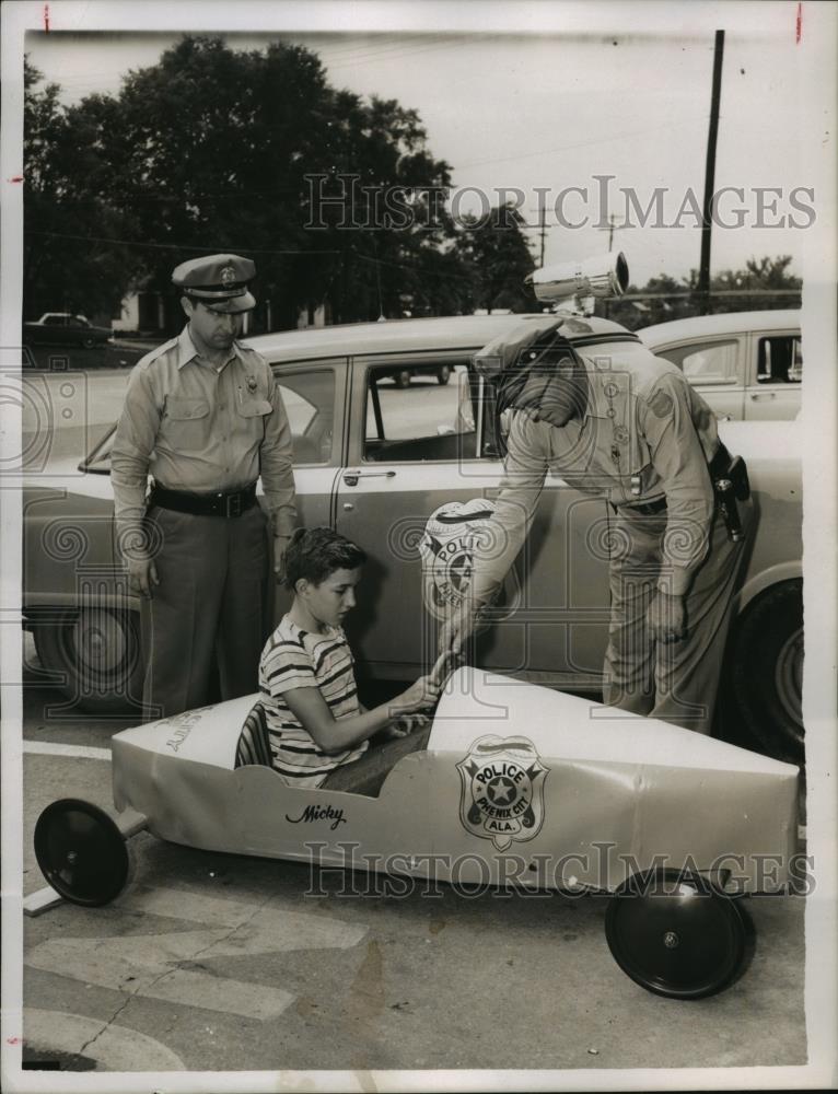 1955 Press Photo Police Soap Box Derby Car, Columbus, Georgia - nef56035 - Historic Images