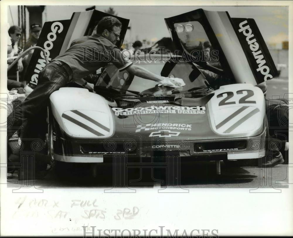 1987 Press Photo Auto Racing, Car Racing, Portland, Corvette - orc04060 - Historic Images