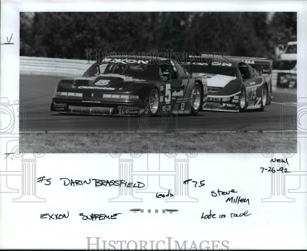 1992 Press Photo #5 Darin Brassfield leads race, followed by #75 Steve Millen - Historic Images
