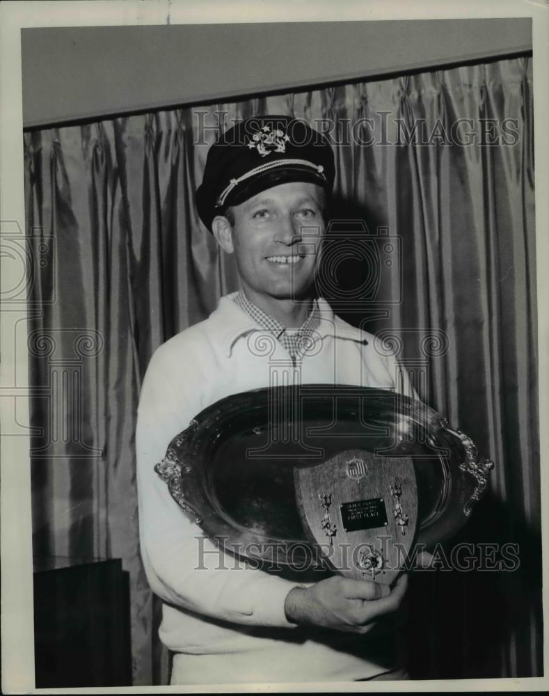 1963 Press Photo Lroen Schnell, Winner of Gilmer Trophy - orc14379 - Historic Images