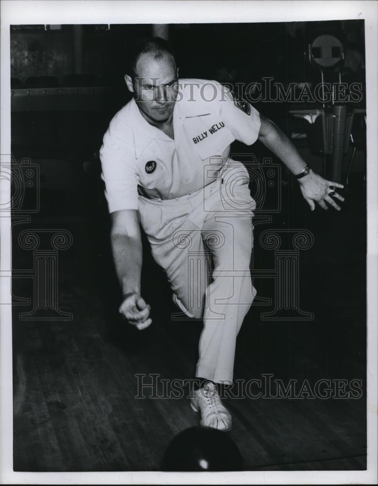 1959 Press Photo AMFs bowler Billy Welu on a bowling alley - net30055 - Historic Images