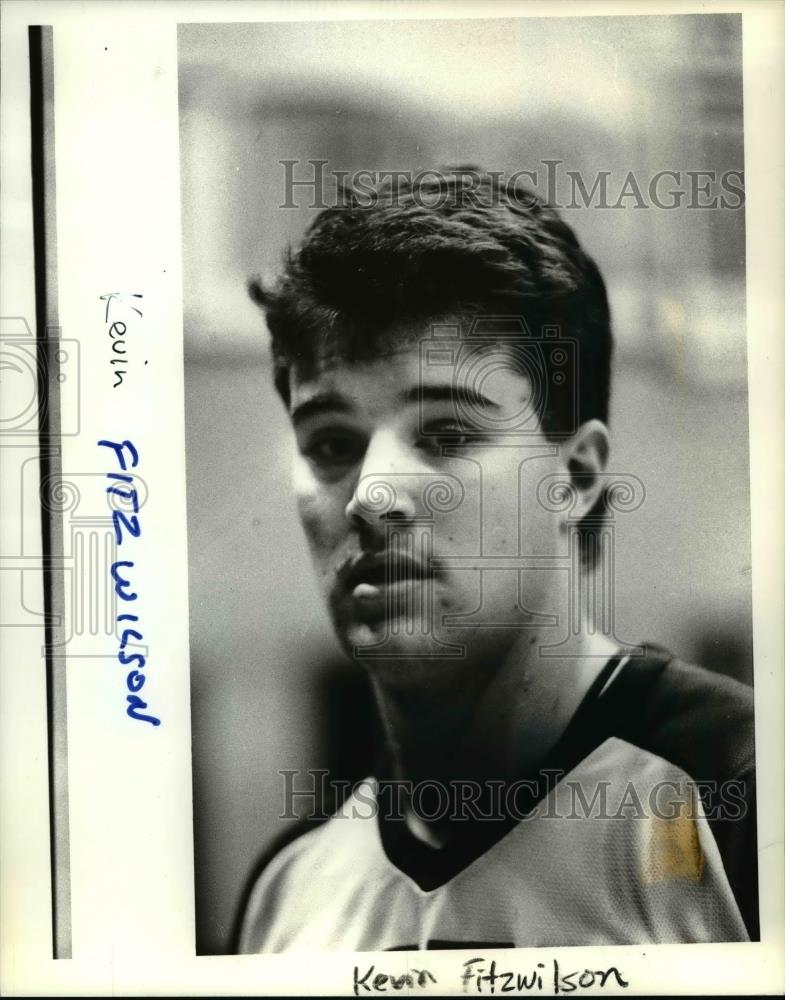 1988 Press Photo Kevin Fitzwilson, a 6-7 1/2 junior at Fort Vancouver - Historic Images