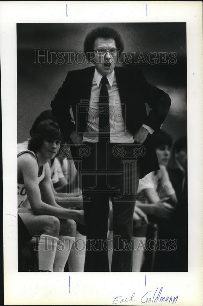 1981 Press Photo Earl Goldman and his Canby basketball team - orc05437 - Historic Images