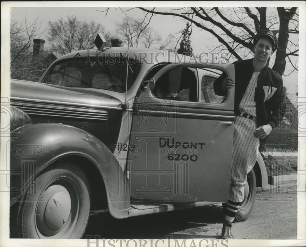 1948 Press Photo Earl Jennings ex small lot baseball player - net32630 - Historic Images