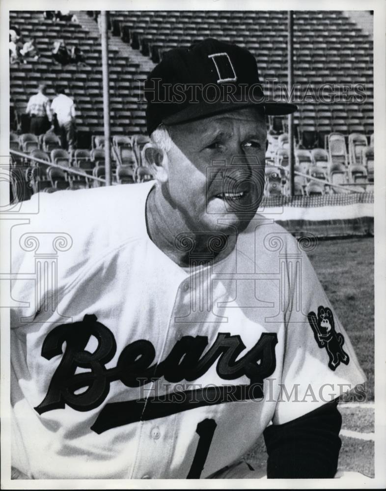 1963 Press Photo Manager Jack Tighe orc09888 Historic Images
