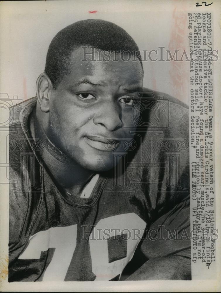 1946 Press Photo Luke Owens defensice tackle of St Louis Cardinals - net34360 - Historic Images