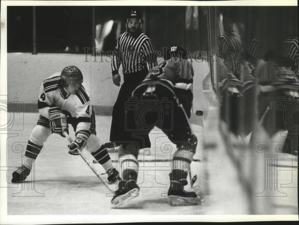 1982 Press Photo Hockey player, Guy Cornett - sps00250 - Historic Images