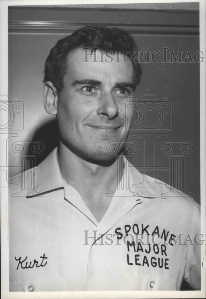 1969 Press Photo Bowler Kurt Born is all smiles - sps00329 - Historic Images