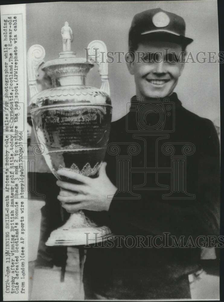 1966 Press Photo South African golfer Bobby Cole with trophy - sps00364 - Historic Images