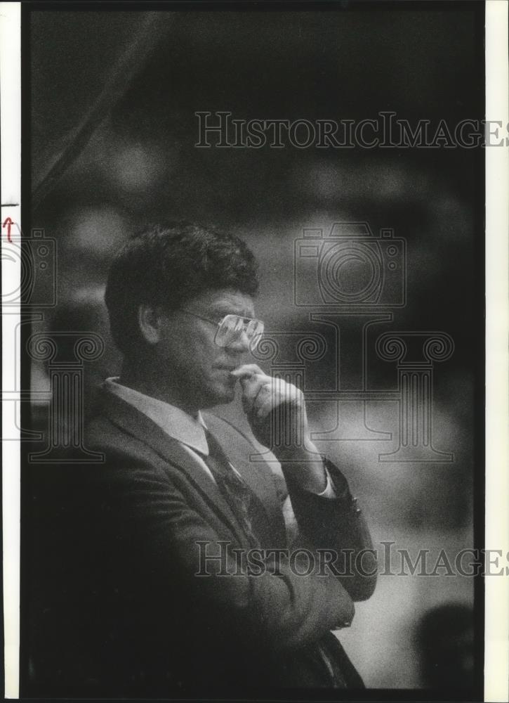 1993 Press Photo Tacoma hockey coach Marcel Comeau has a mind for the game - Historic Images