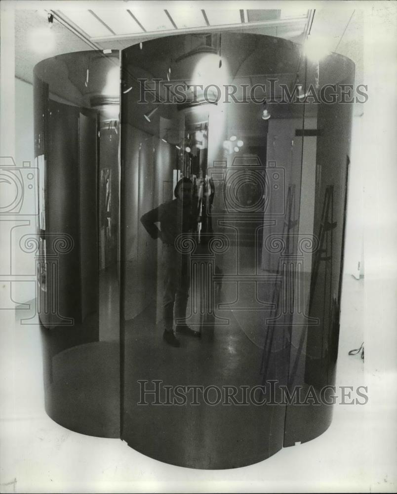 1971 Press Photo One of Duane Zaloudex works photographed  - orb02523 - Historic Images