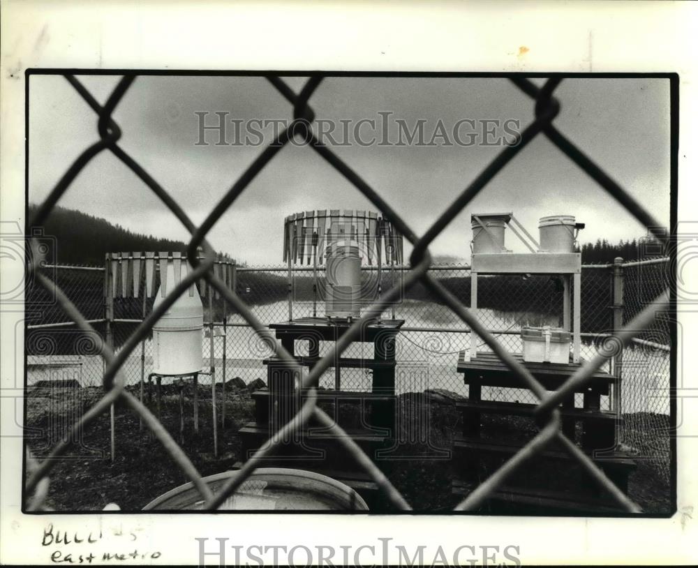 1984 Press Photo Weather monitoring instruments stationed in the Bull Run - Historic Images