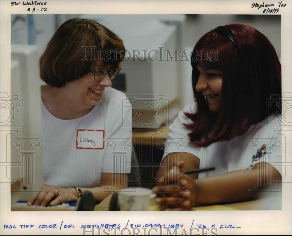 1999 Press Photo Computer Web Force - orb08465 - Historic Images