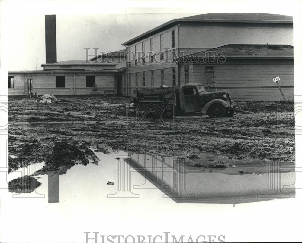 Press Photo Vanport City Construction - orb13274 - Historic Images