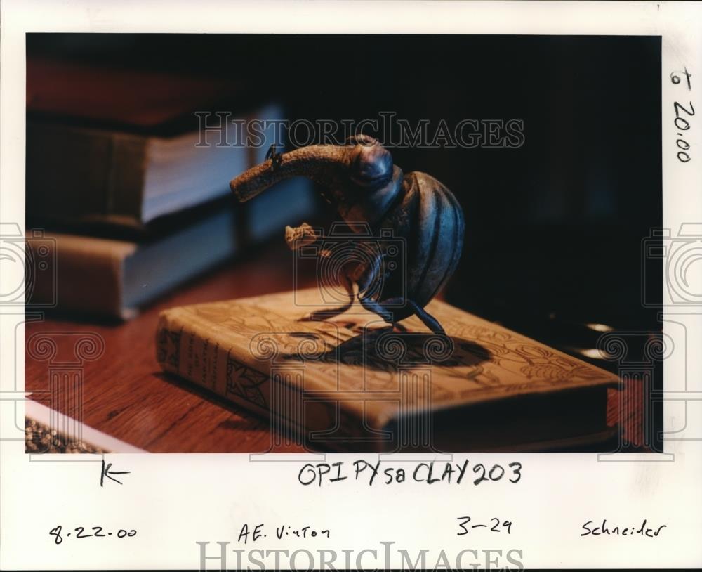 2000 Press Photo Will Vinton Studios animation - orb13523 - Historic Images