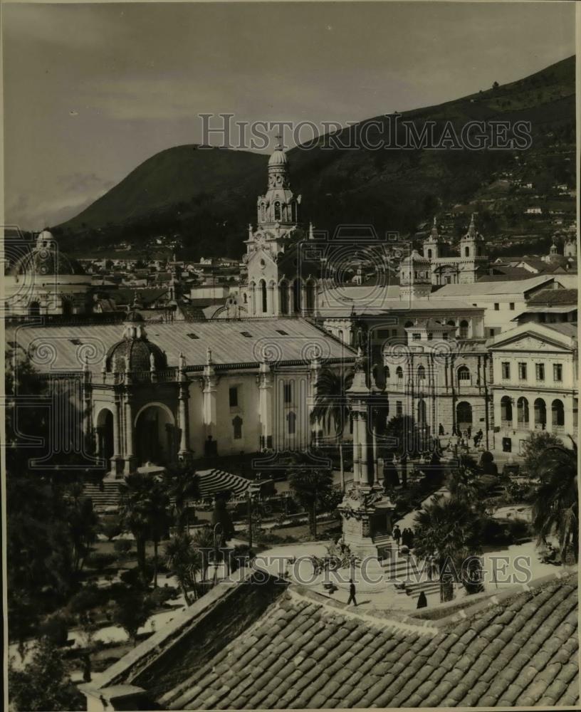 1940 Press Photo Plaza in Quito, Capital of Ecuador - orb17537 - Historic Images