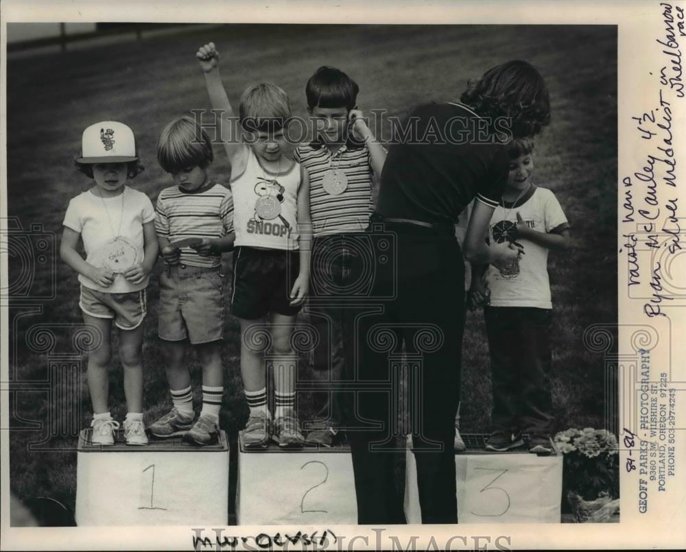 1984 Press Photo Ryan McCauley Raised Hands after Winning Silver Medal - Historic Images