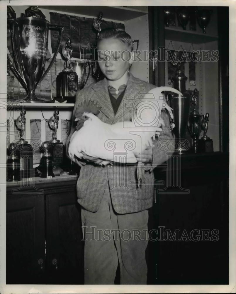 1947 Press Photo Wayne Goode won fair&#39;s best pen at The 1947 Oregon State Fair - Historic Images