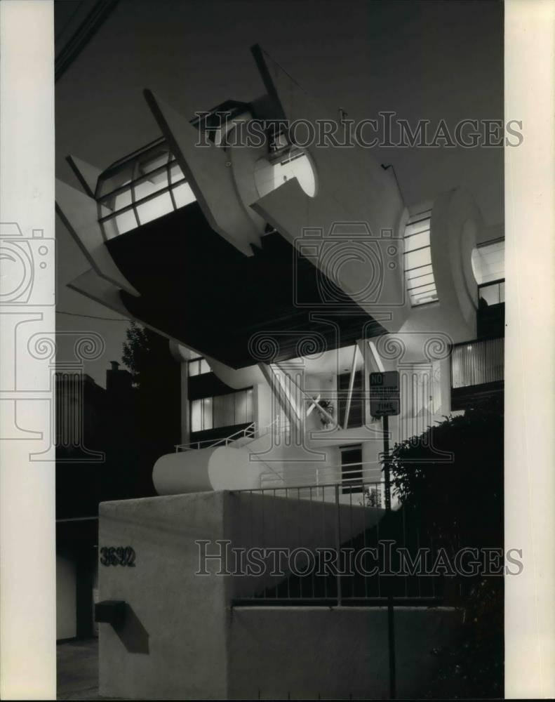 Press Photo Robert Harrey Oshatz - Architect,, Stevens Residence  - orb20780 - Historic Images