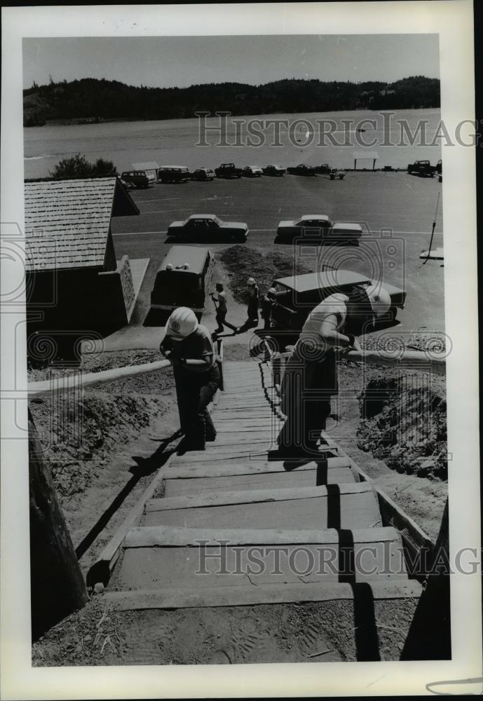 1978 Press Photo Sand Rails of Natural Wood Steps as Access from Parking Lot - Historic Images