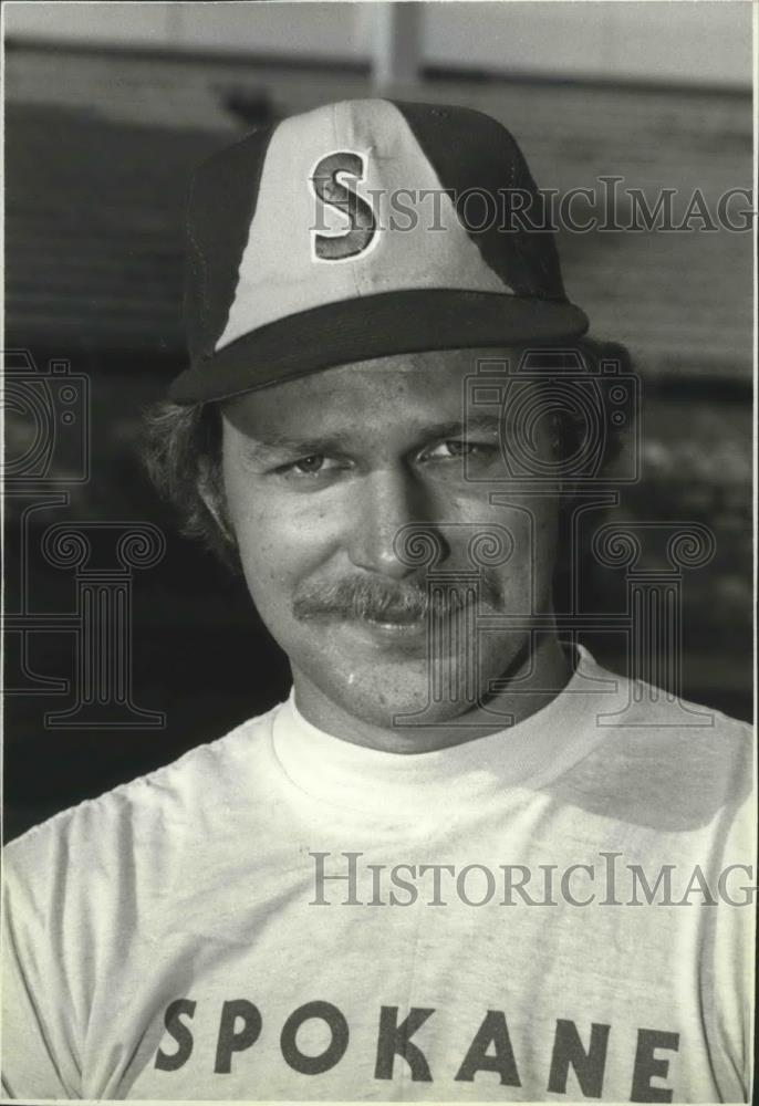 1984 Press Photo Spokane baseball player Bleqceviez - sps01162 - Historic Images