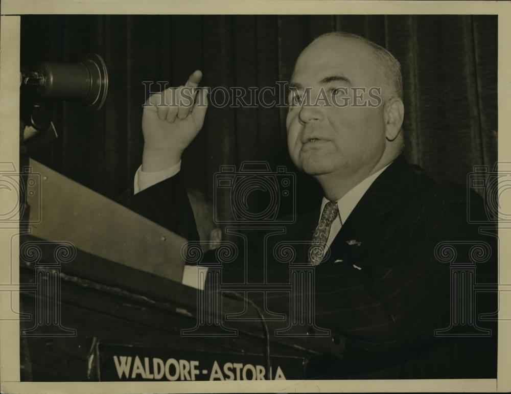 1942 Press Photo New York Representative Melvin Maas speaks at War Congress NYC - Historic Images