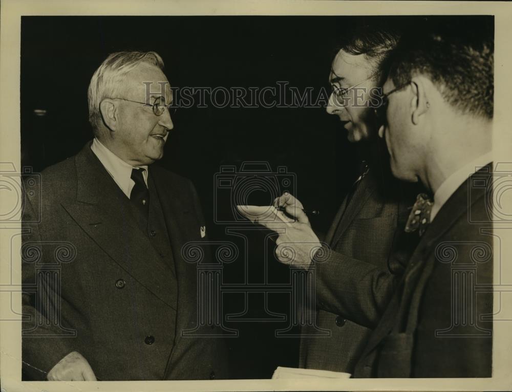 1943 Press Photo New York American Red Cross Commissioner Harvey Gibson NYC - Historic Images