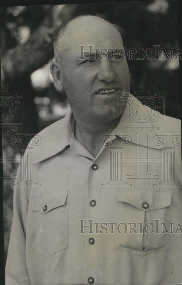 1945 Press Photo Baseball coach, Buck Bailey - sps01490 - Historic Images