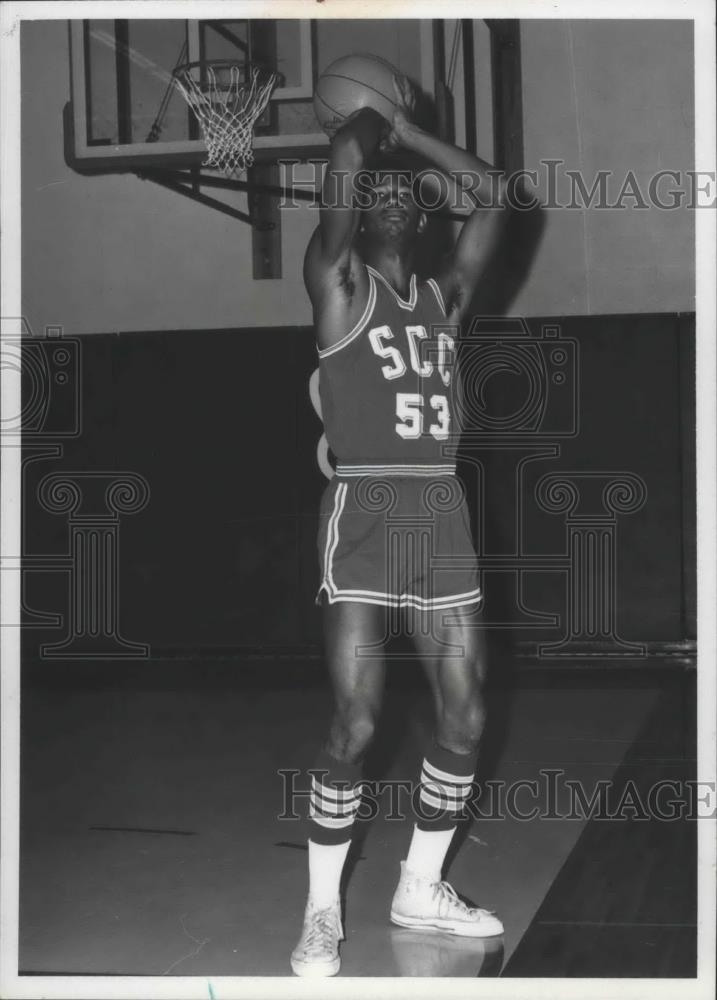 1974 Press Photo SCC basketball player, Larry Anderson - sps01827 - Historic Images