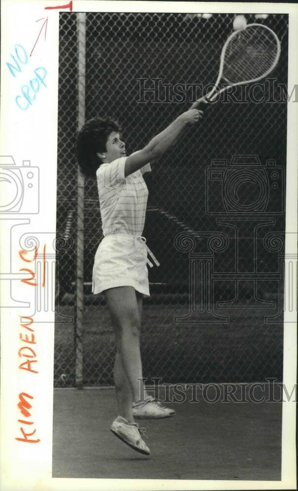 1983 Press Photo Tennis player, Kim Aden, in action - sps01902 - Historic Images