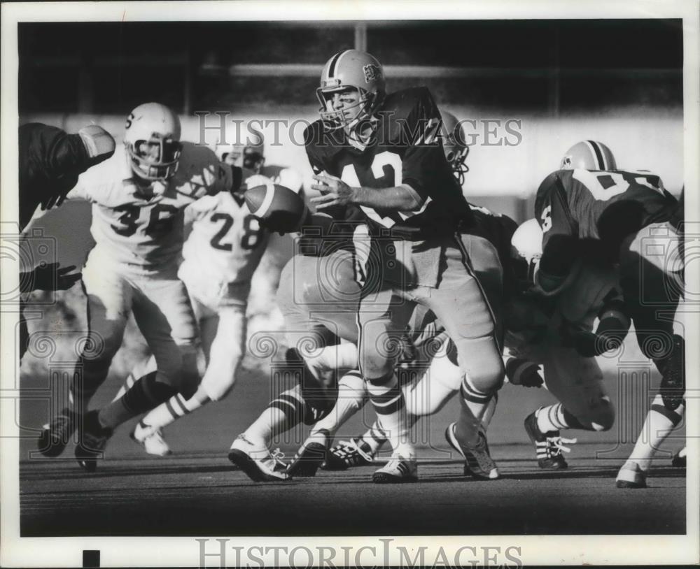 1977 Press Photo Gonzaga football player Tim Davey - sps02017 - Historic Images