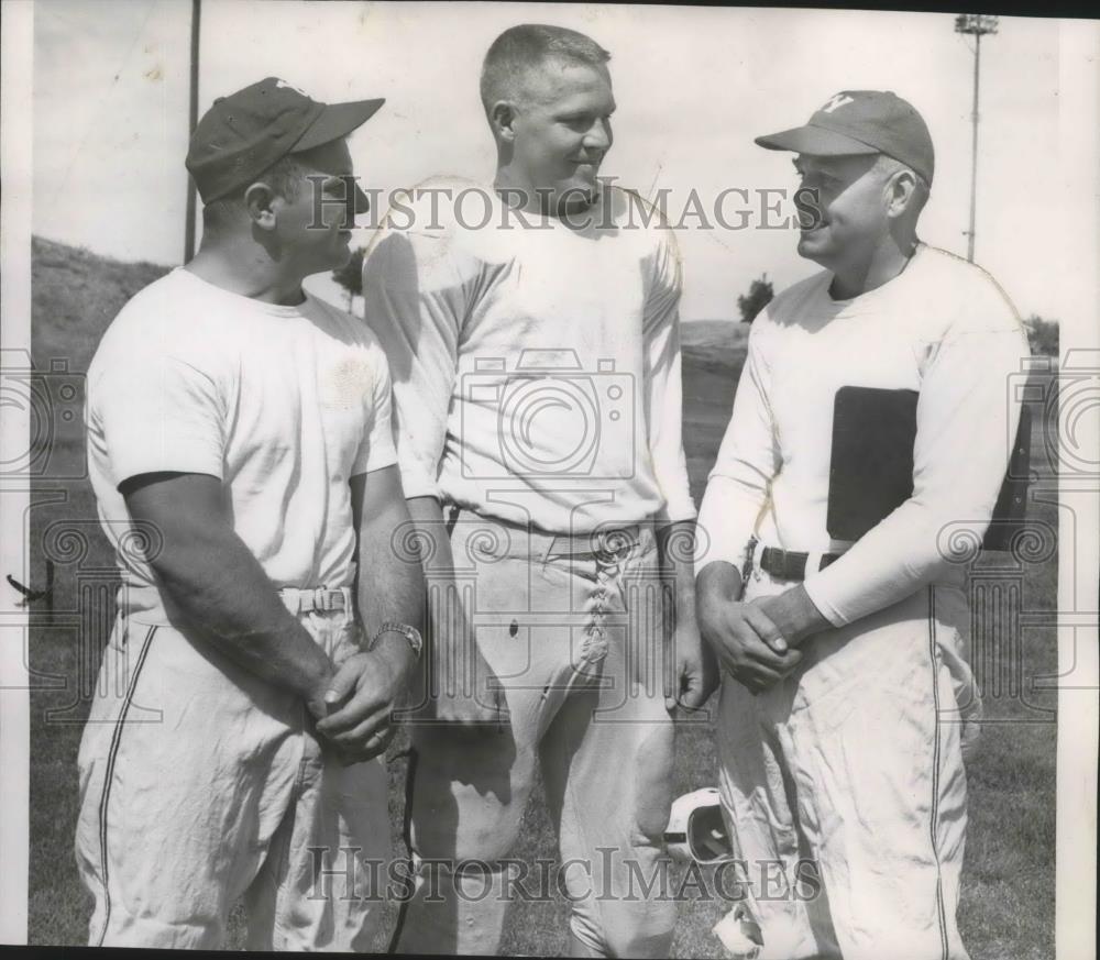 1956 Press Photo Ed Chissus (right)-Eastern Washington College Football Coach - Historic Images